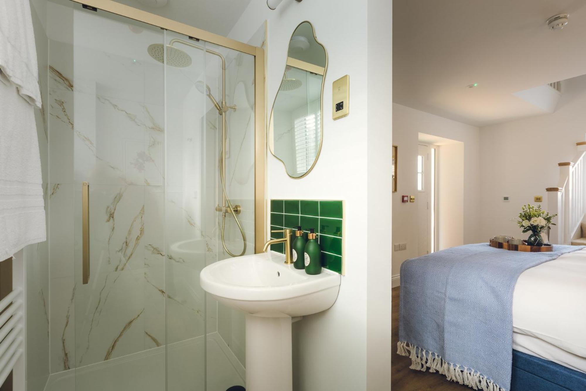 The Barrington Boar Hotel Ilminster Szoba fotó